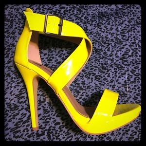 MICHAEL ANTONIO 💛 Patent Leather Heels NWOT SZ 7